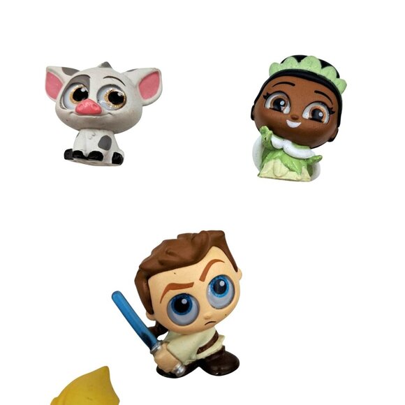 Disney Doorables Mini Collectible Figures Set Of 24 - Picture 5 of 10